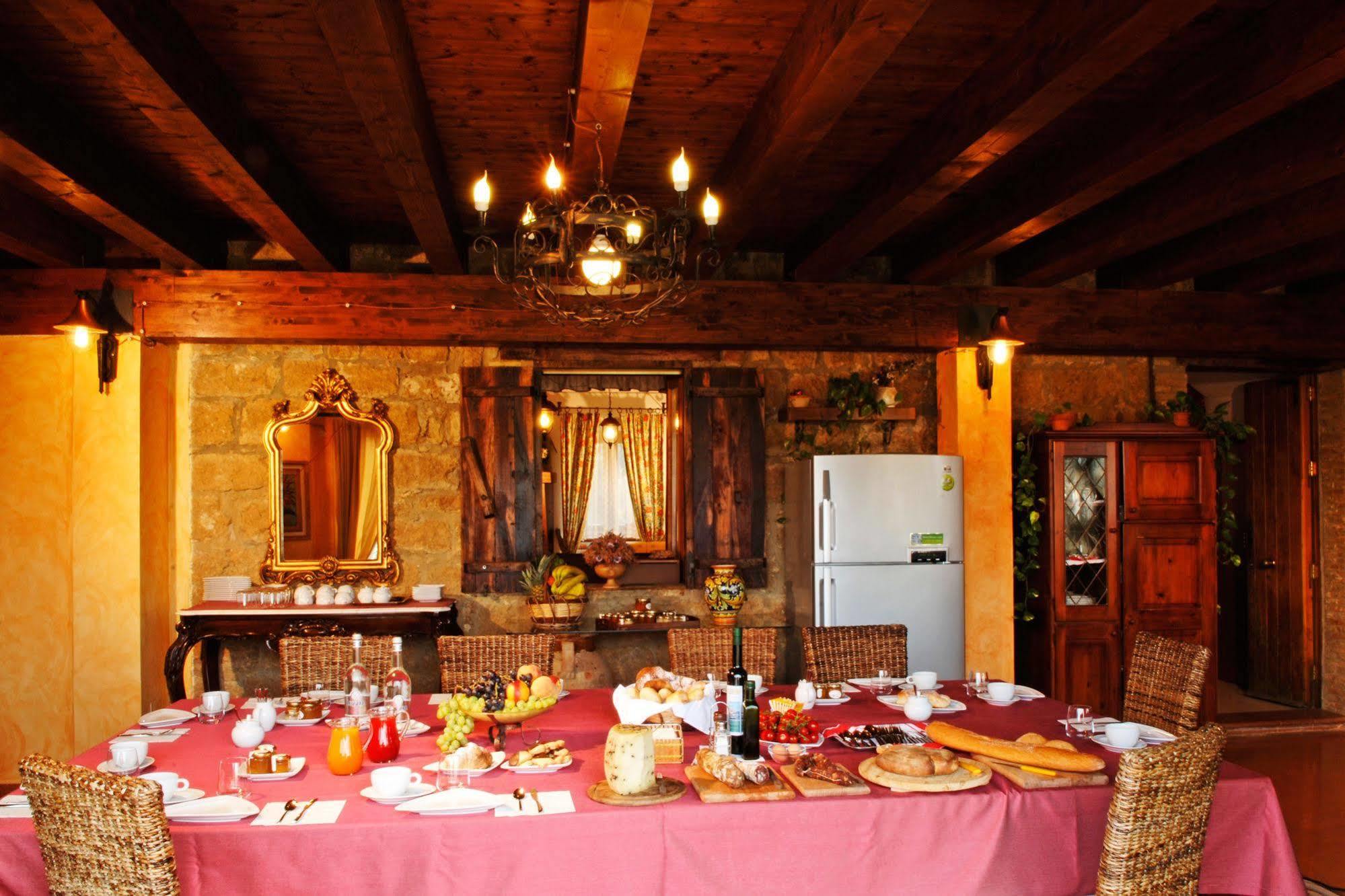 La Casa Sulla Collina D'Oro Bed & Breakfast Пиаца Армерина Екстериор снимка